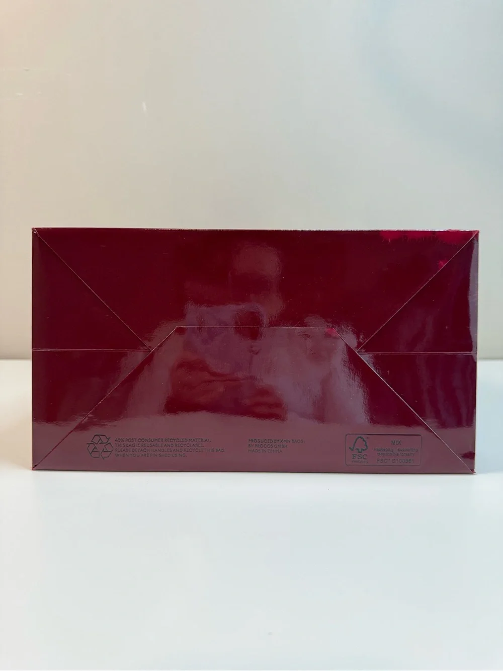 Gucci Large Burgundy Glossy Shopping Bag + Matching Card Envelope Packaging
